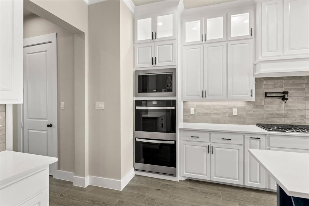 1017 Lake Prairie Trail Fort Worth, TX 76126 - Photo 11 of 26 1017 Lake Prairie-Kitchen-4