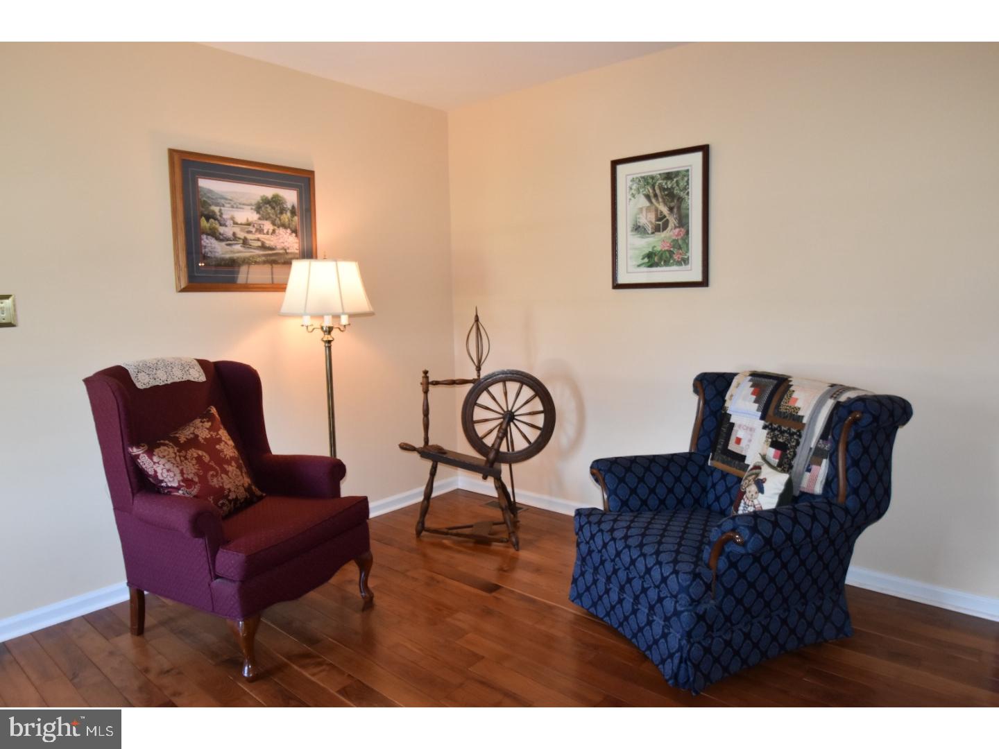 2596 Hillcrest Road Quakertown, PA 18951 - Photo 8 of 25 Living Room
