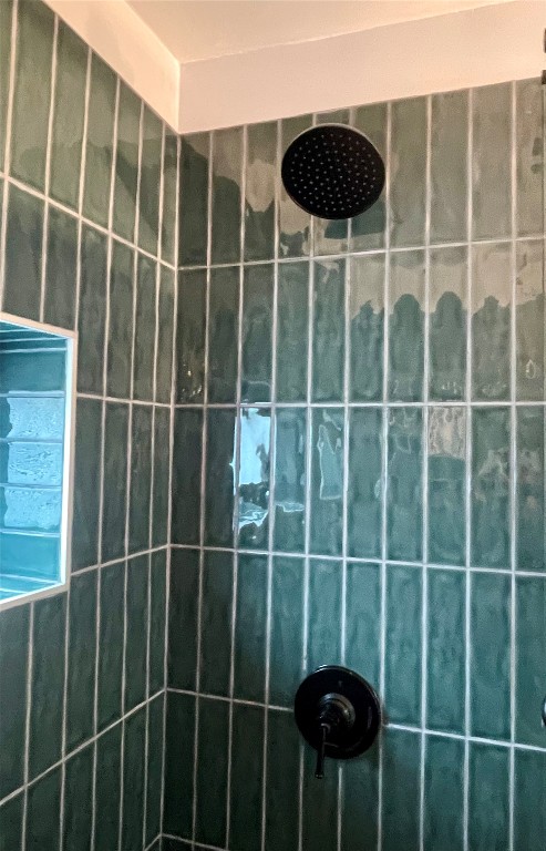 1023 Nile Street, Unit B Austin, TX 78702 - Photo 10 of 14 Shower