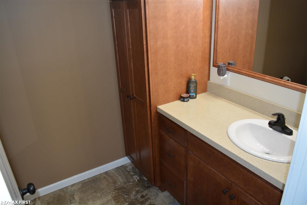 332 Howell Road Allenton, MI 48002 - Photo 17 of 55 50049272-16.JPG