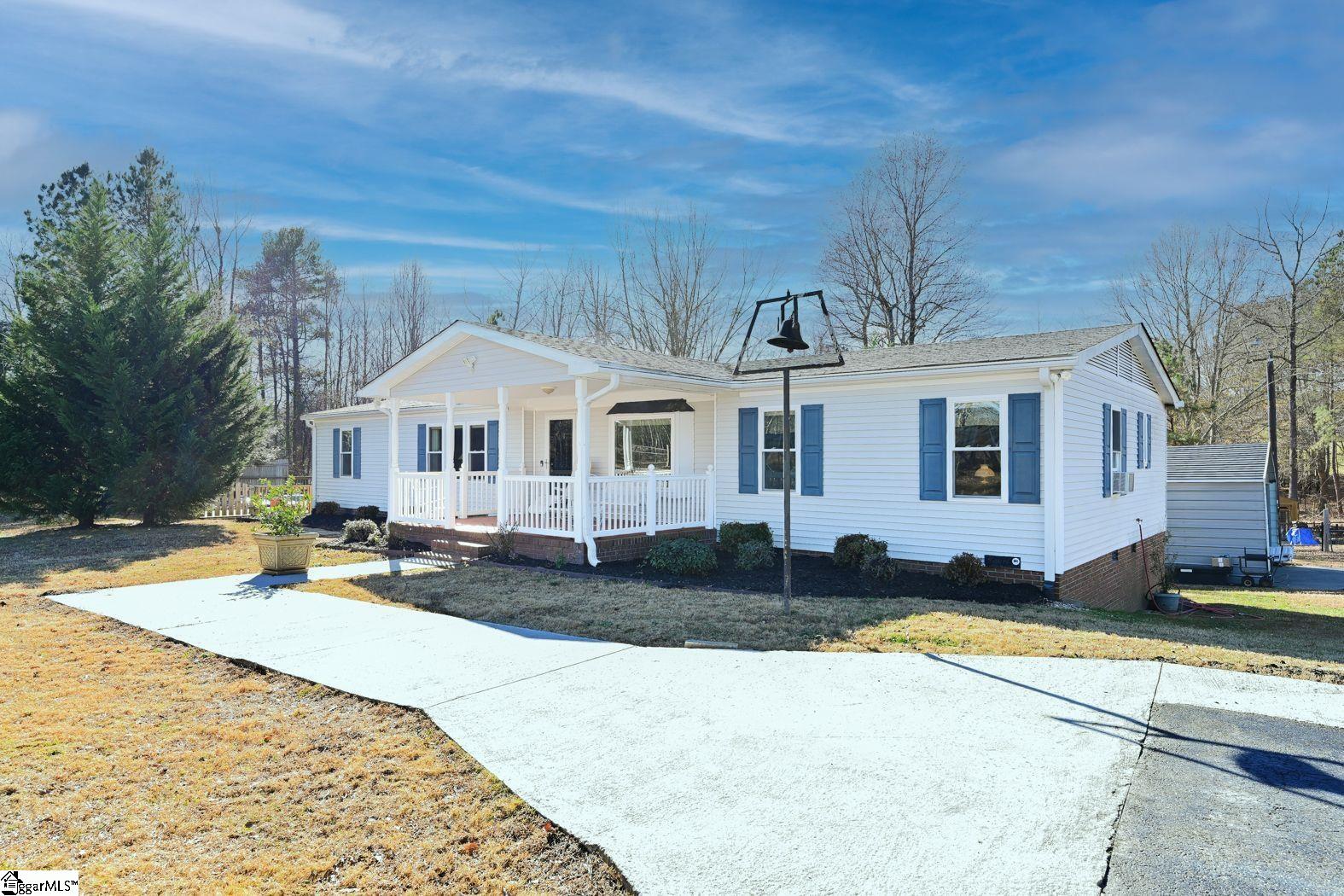218 Goodjoin Road Landrum, SC 29356 - Photo 1 of 28