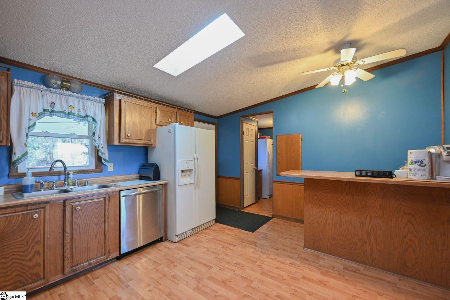 218 Goodjoin Road Landrum, SC 29356 - Photo 7 of 28