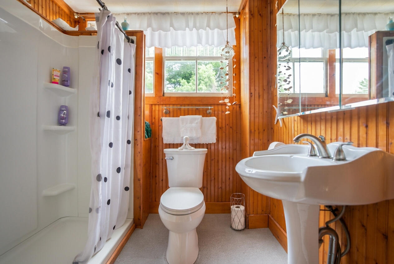 13 Hall Street Anson, ME 04958 - Photo 16 of 32 Bathroom