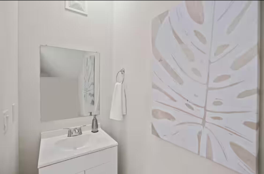 1547 West 26th Court, Unit 1 2 Riviera Beach, FL 33404 - Photo 29 of 32 IMG_5297