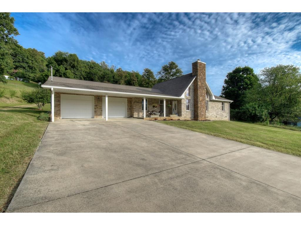 182 Clay Little Road Elizabethton, TN 37643 - Photo 3 of 36 Photo 3