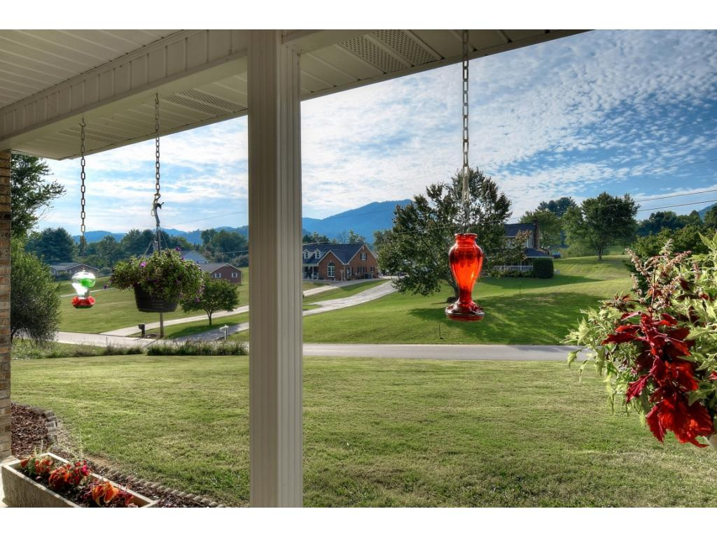 182 Clay Little Road Elizabethton, TN 37643 - Photo 4 of 36 Photo 4