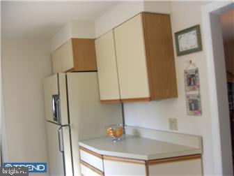 213 Farnham Road Havertown, PA 19083 - Photo 7 of 12