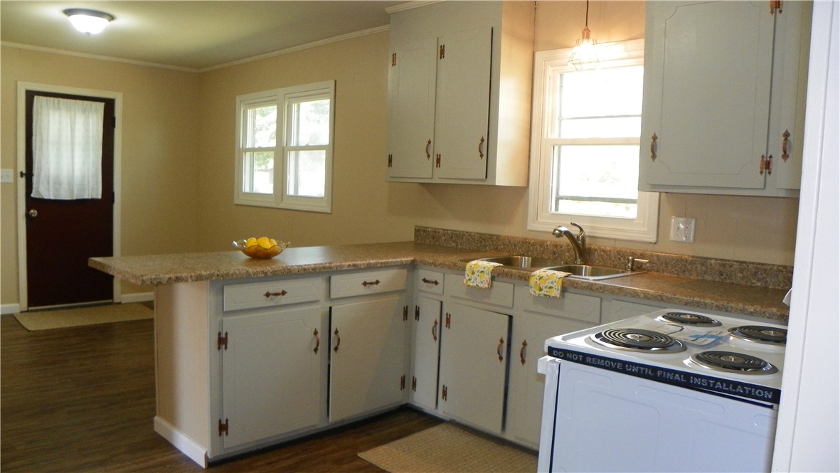 404 Edith Street Anderson, SC 29626 - Photo 3 of 18 Gallery Image 3