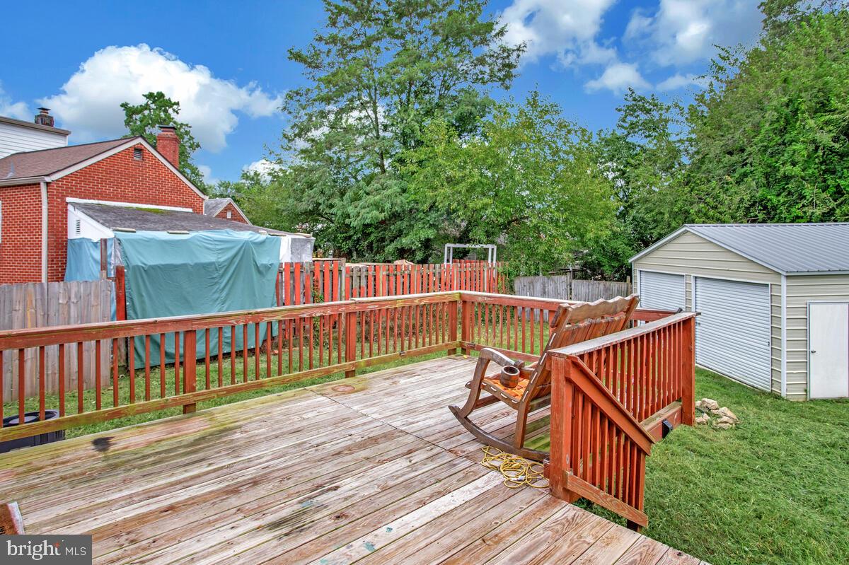 102 Kent Road Glen Burnie, MD 21060 - Photo 38 of 42 Deck