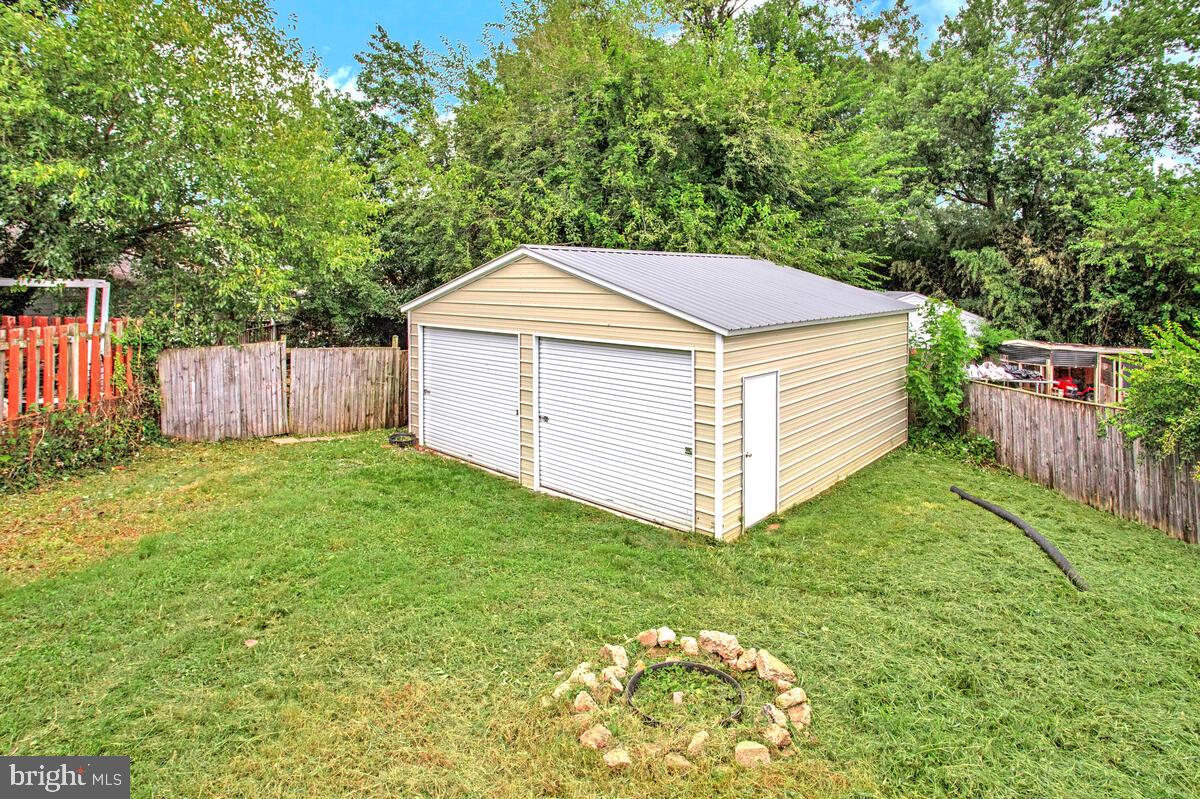 102 Kent Road Glen Burnie, MD 21060 - Photo 42 of 42 Garage