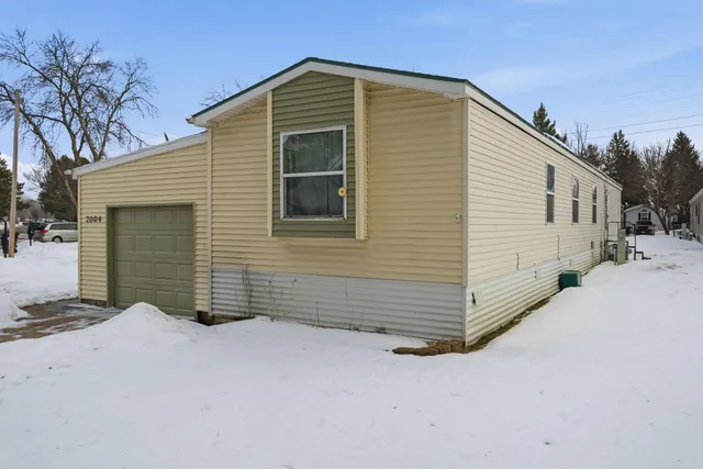 $99,900 | 2004 Flamingo Drive Northeast, Andover, MN 55304
