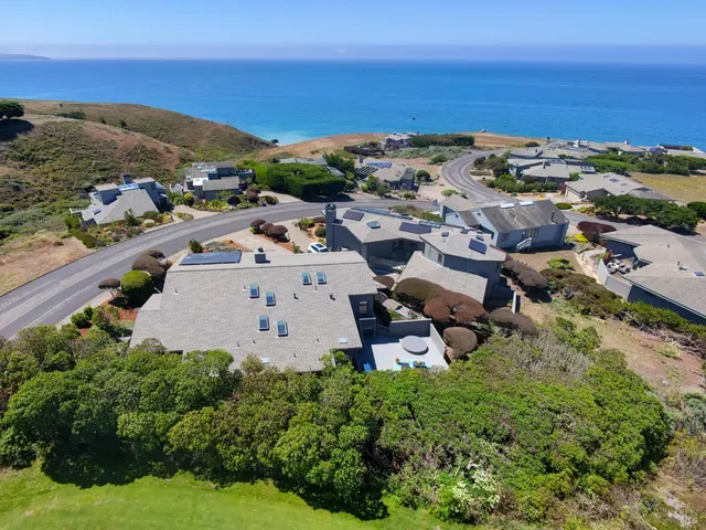 $3,150,000 | 590 Swan Drive, Bodega Bay, CA 94923