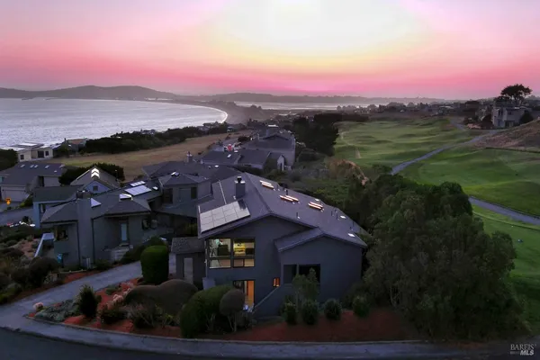 $3,150,000 | 590 Swan Drive, Bodega Bay, CA 94923