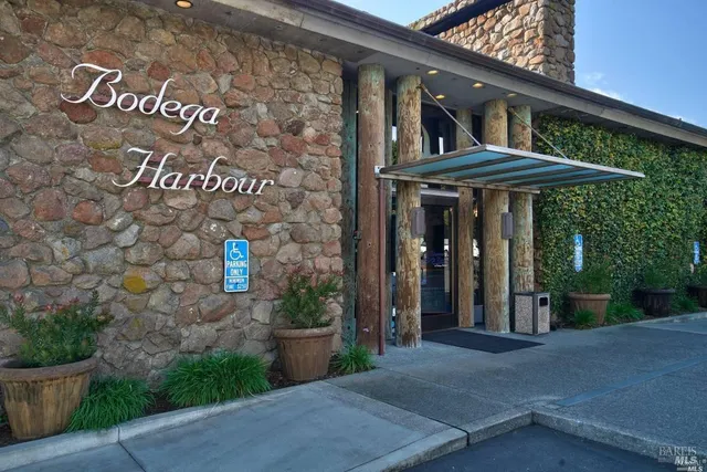 $3,150,000 | 590 Swan Drive, Bodega Bay, CA 94923