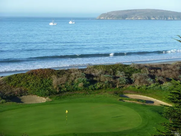 $3,150,000 | 590 Swan Drive, Bodega Bay, CA 94923