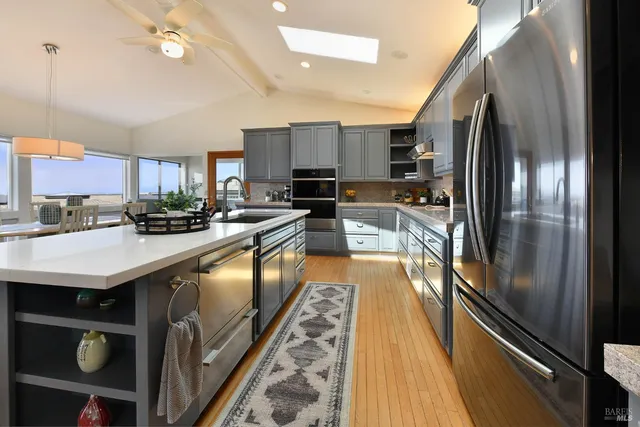 $3,150,000 | 590 Swan Drive, Bodega Bay, CA 94923