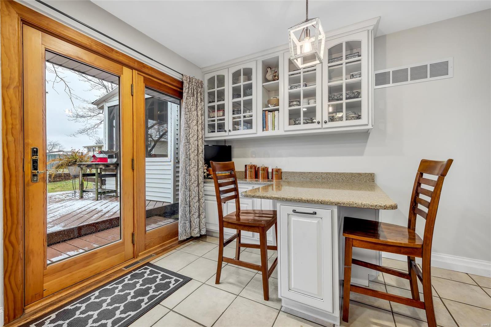 102 Front Street Waterloo, IL 62298 - Photo 8 of 38