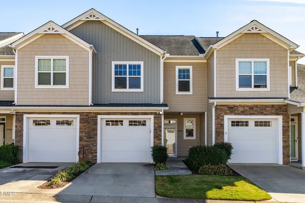$330,000 | 2522 Spring Oaks Way, Raleigh, NC 27614