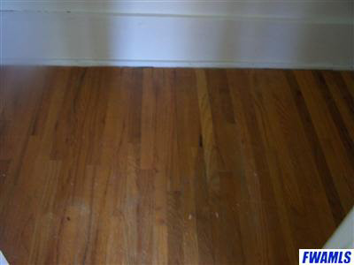 1004 Adams Street Decatur, IN 46733 - Photo 5 of 9