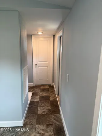 $1,050 | 458 White Oak Lane, Midway Park, NC 28544