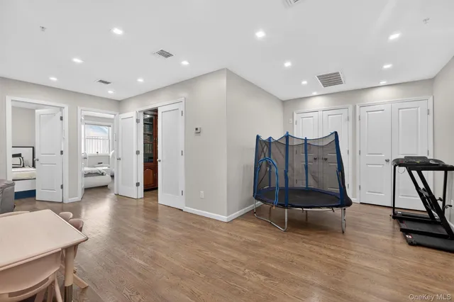 $770,000 | 10 Lemberg Court, Unit 401, Monroe, NY 10950