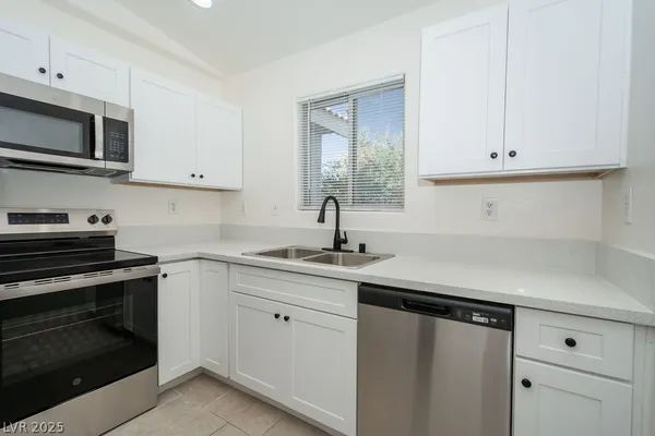 $1,550 | 2021 South Dandelion Street, Unit 1, Pahrump, NV 89048