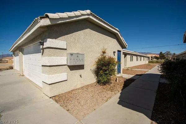 $1,550 | 2021 South Dandelion Street, Unit 1, Pahrump, NV 89048