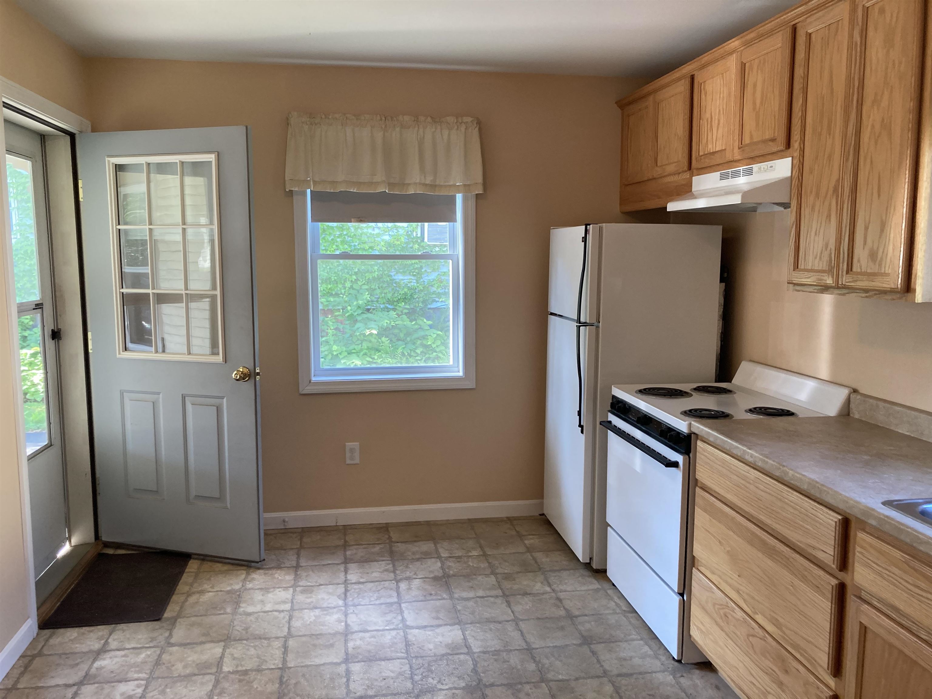 55 North Spring Street Concord, NH 03301 - Photo 2 of 14