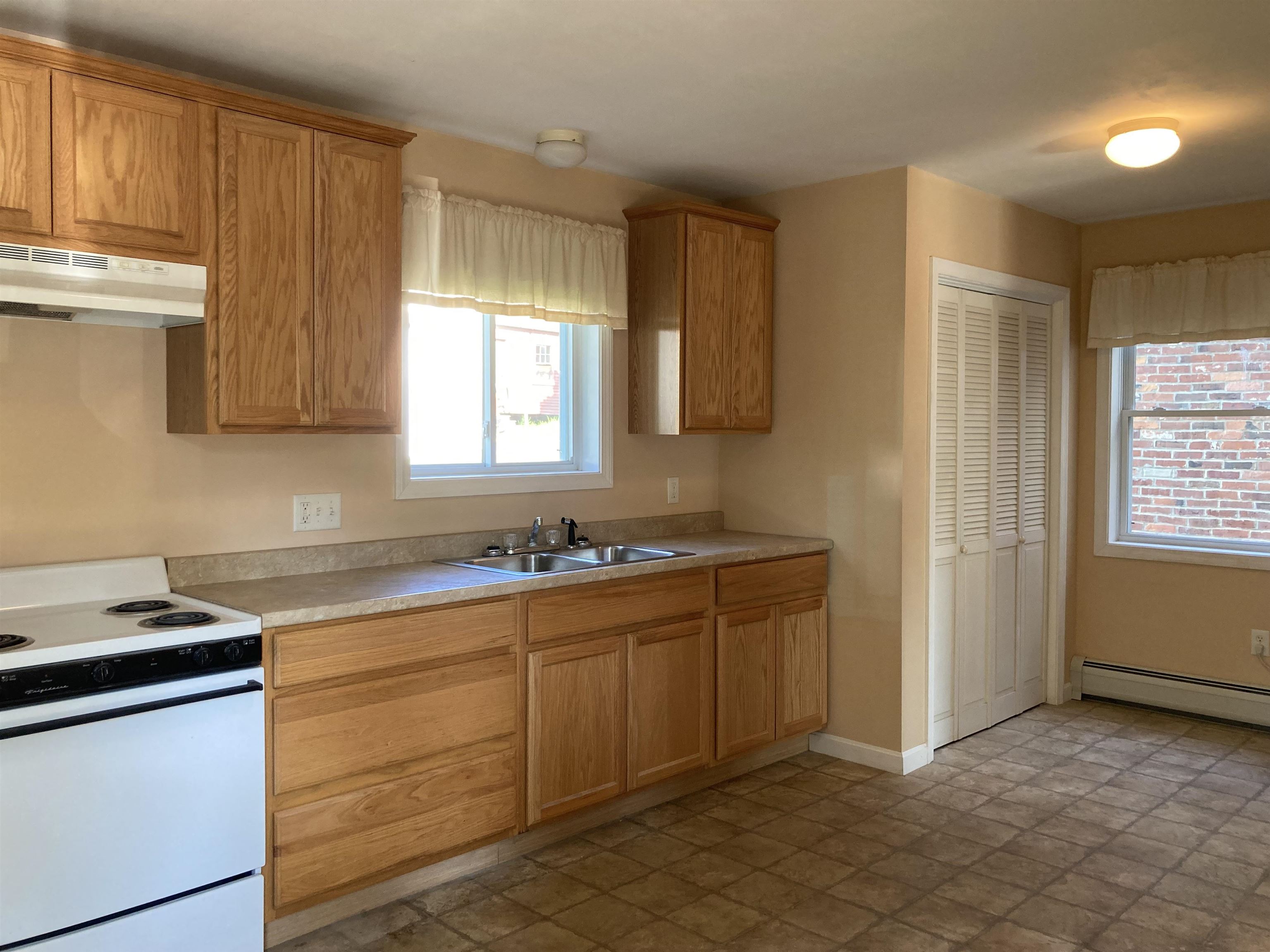 55 North Spring Street Concord, NH 03301 - Photo 3 of 14