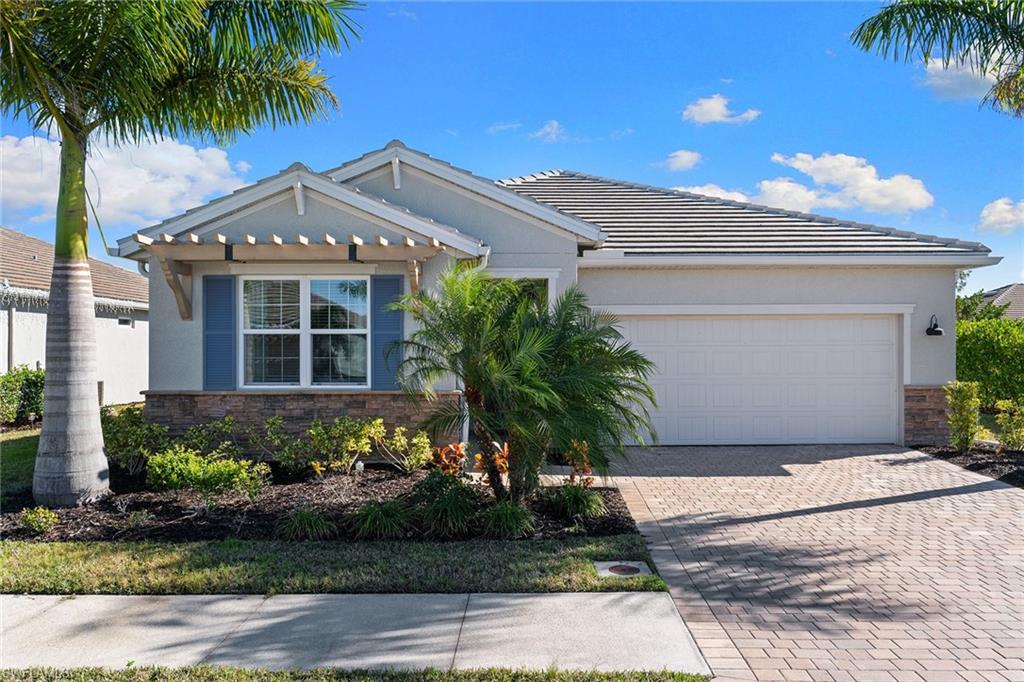 28000 Captiva Shell Loop Bonita Springs, FL 34135 - Photo 1 of 39