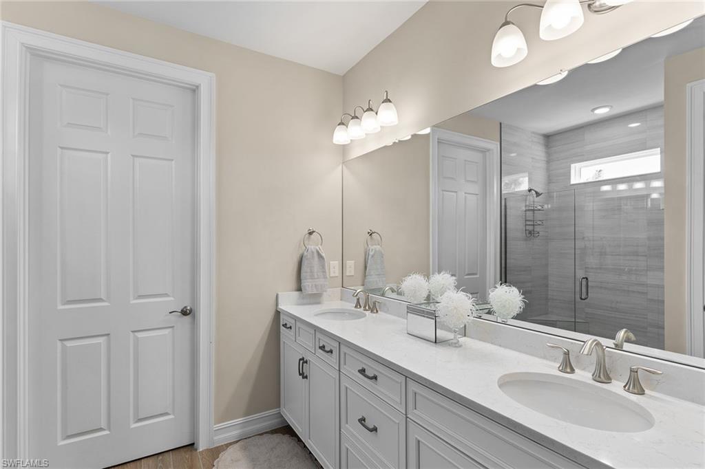 28000 Captiva Shell Loop Bonita Springs, FL 34135 - Photo 19 of 39