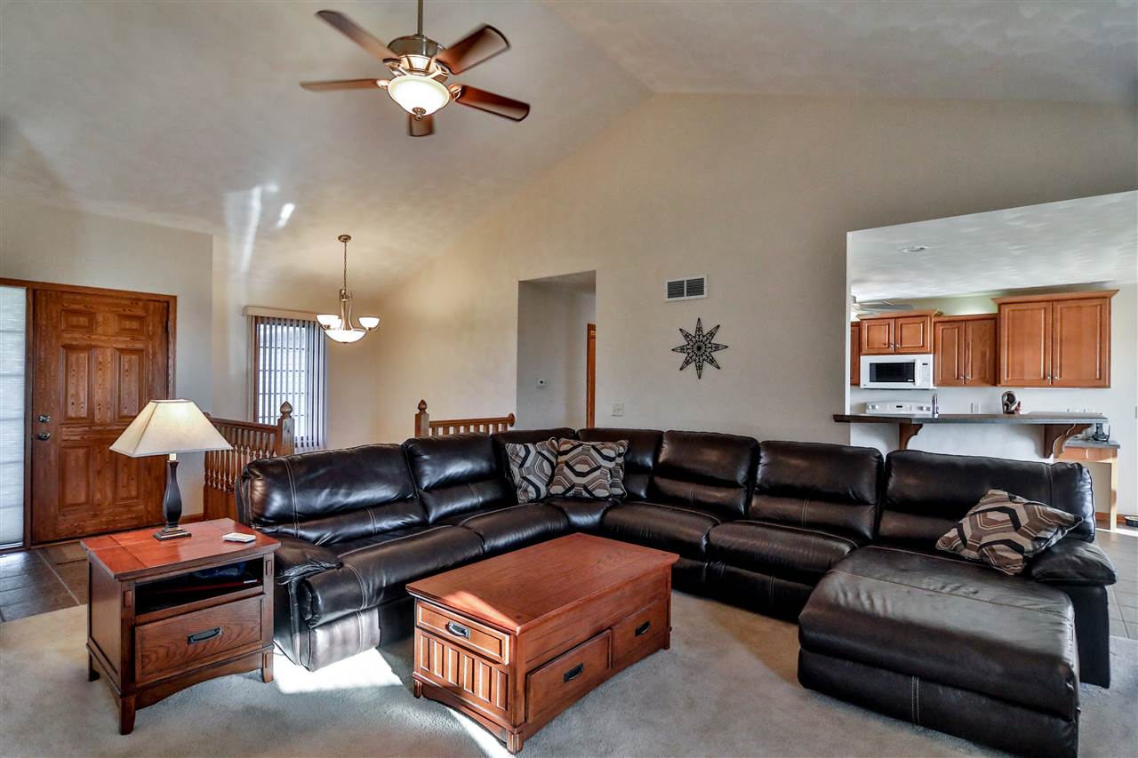 5660 North Ruth Avenue Monroe Center, IL 61052 - Photo 5 of 25 Gallery Image 5
