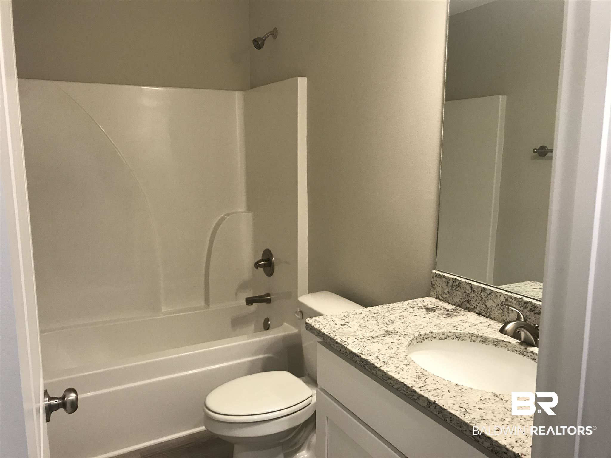105 Sage Lane Fairhope, AL 36532 - Photo 21 of 44 Hall Bathroom