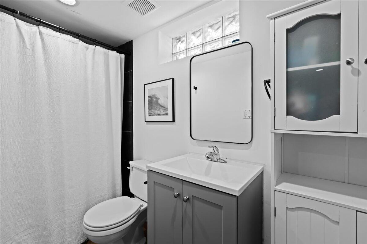 1881 Hazel Street Birmingham, MI 48009 - Photo 25 of 42 24-1881 Hazel St