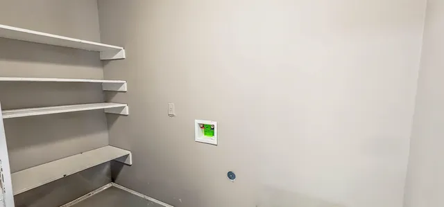 $209,999 | 995 South White Station Road, Memphis, TN 38117