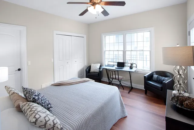 $600,000 | 215 North Hager Avenue, Barrington, IL 60010