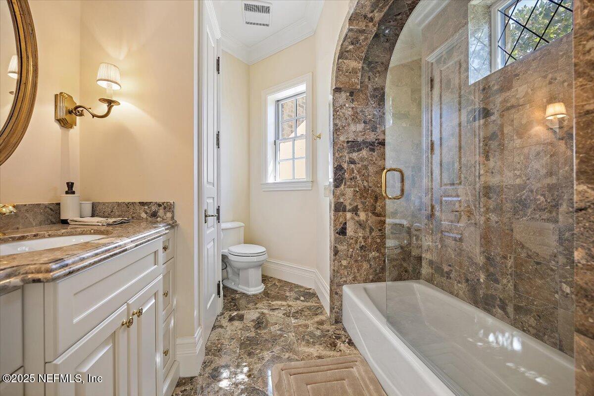 5367 Chandler Bend Road Jacksonville, FL 32224 - Photo 32 of 68 3rd En Suite Bathroom