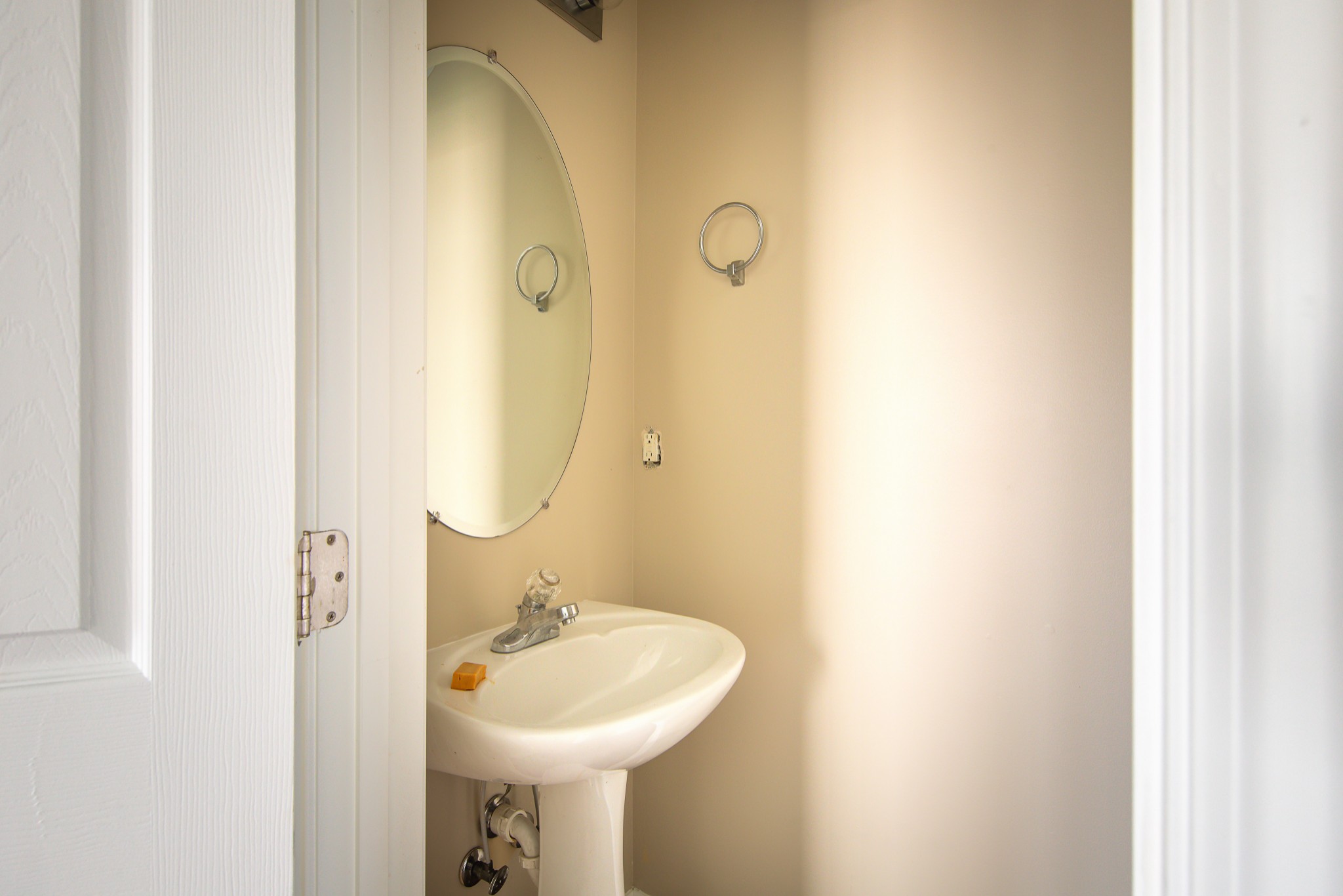 1910 Portway Road Spring Hill, TN 37174 - Photo 5 of 20 a bathroom with a sink and mirror