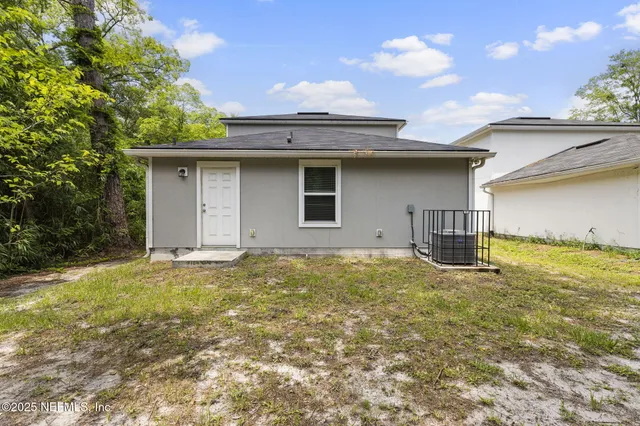a view of a house with a outdoor space