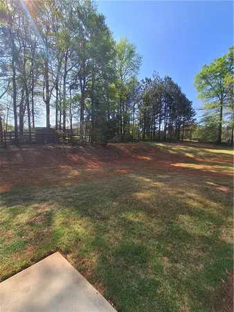 $2,400 | 110 Spetchley Way, Bogart, GA 30622