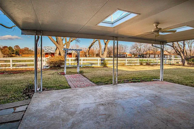 a view of outdoor space