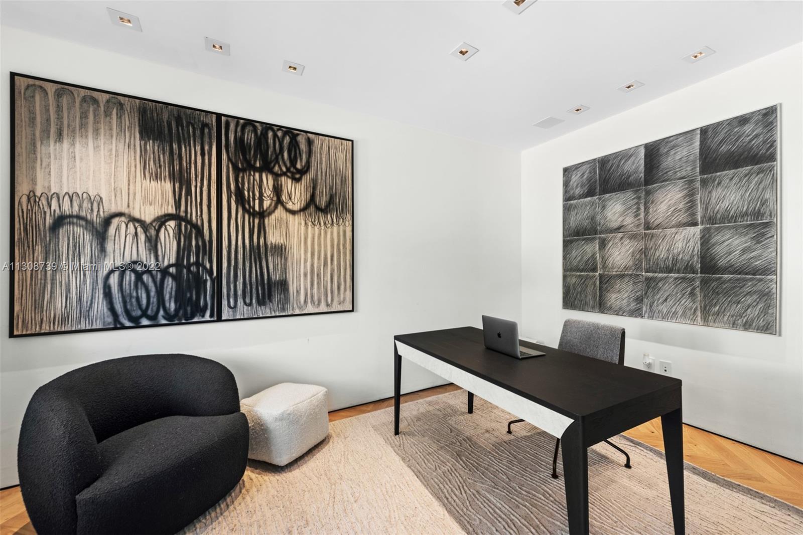 2021 North Bay Road Miami Beach, FL 33140 - Photo 28 of 38 a living room with furniture