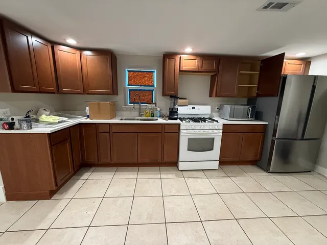 $1,100 | 4948 South Winchester Avenue, Unit G, Chicago, IL 60609