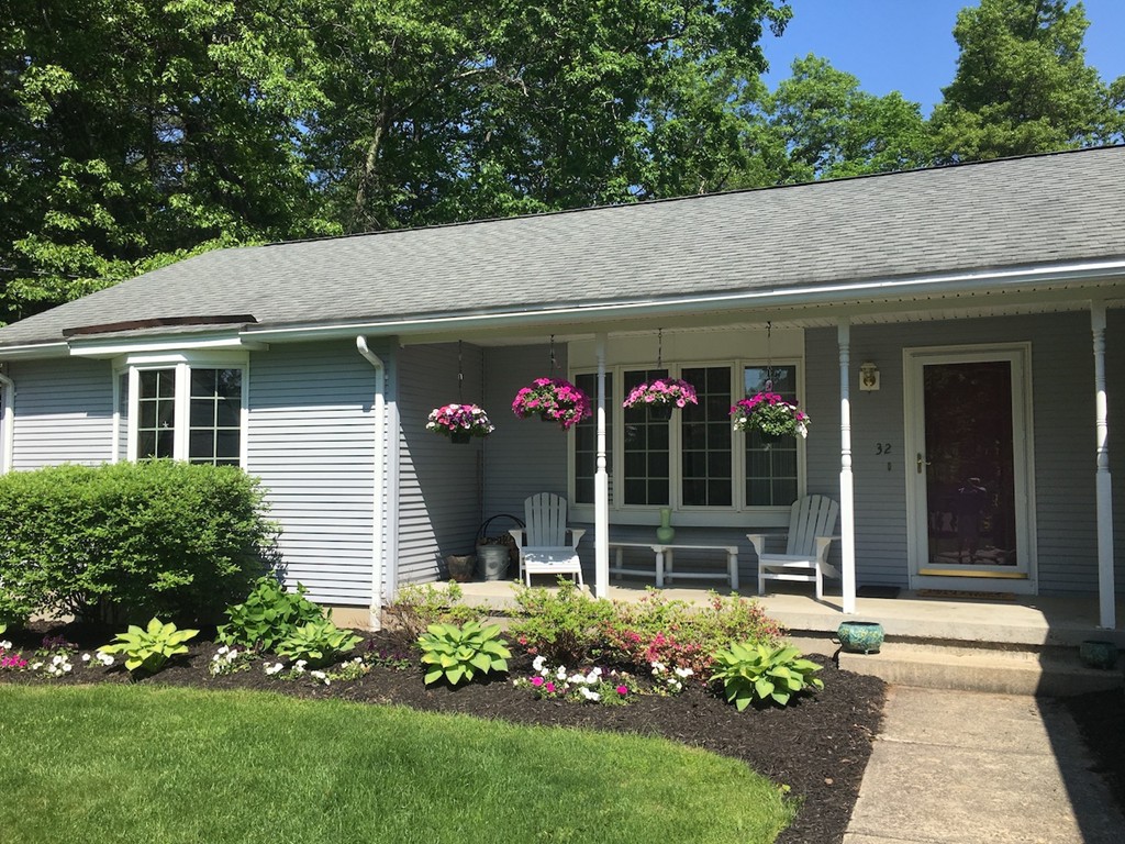 32 Gilbert Road Southampton, MA 01073 - Photo 2 of 29