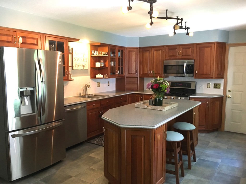 32 Gilbert Road Southampton, MA 01073 - Photo 8 of 29
