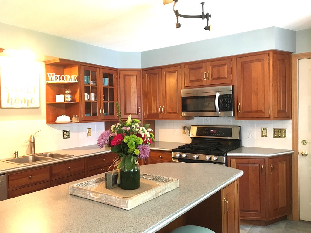 32 Gilbert Road Southampton, MA 01073 - Photo 9 of 29