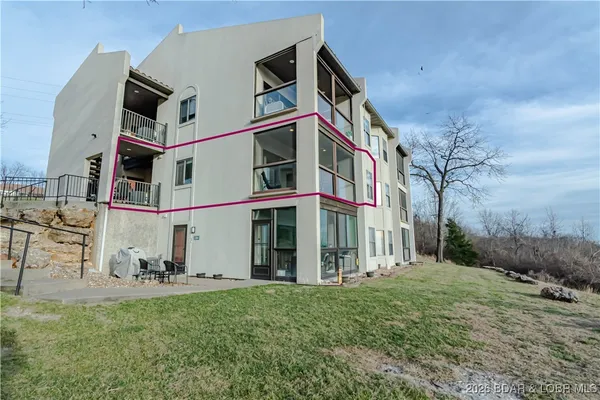 $225,000 | 15 Monterey Drive, Unit 17, Lake Ozark, MO 65049