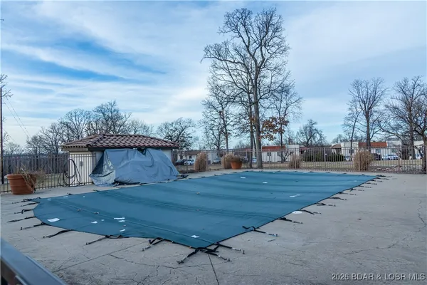 $225,000 | 15 Monterey Drive, Unit 17, Lake Ozark, MO 65049