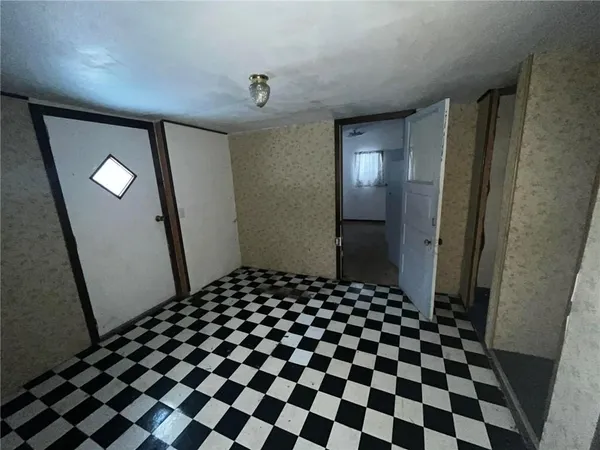 an empty room with closet