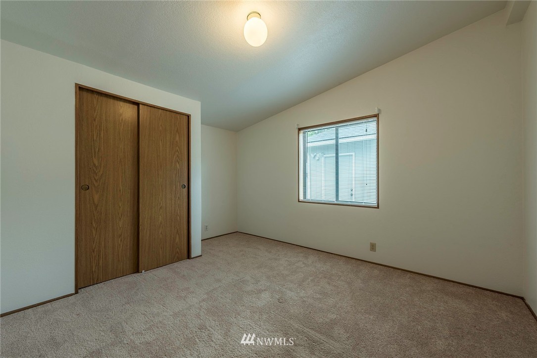 13023 175th Avenue Southeast Renton, WA 98059 - Photo 13 of 22 Gallery Image 13